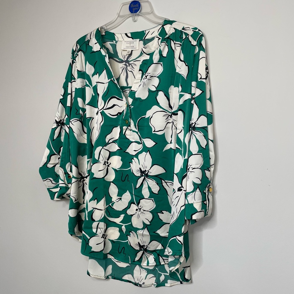 Flower & Feather Green and Off White Floral‎ Top Size 2XL~ Office